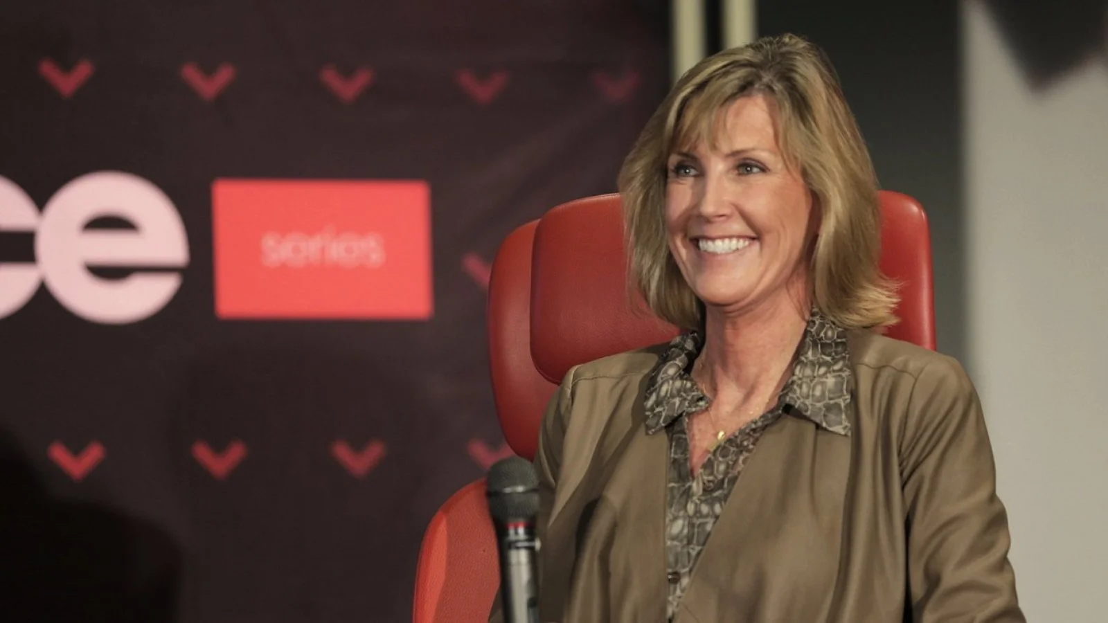 Apple Pay Chief Jennifer Bailey to Retire After 12 Years
