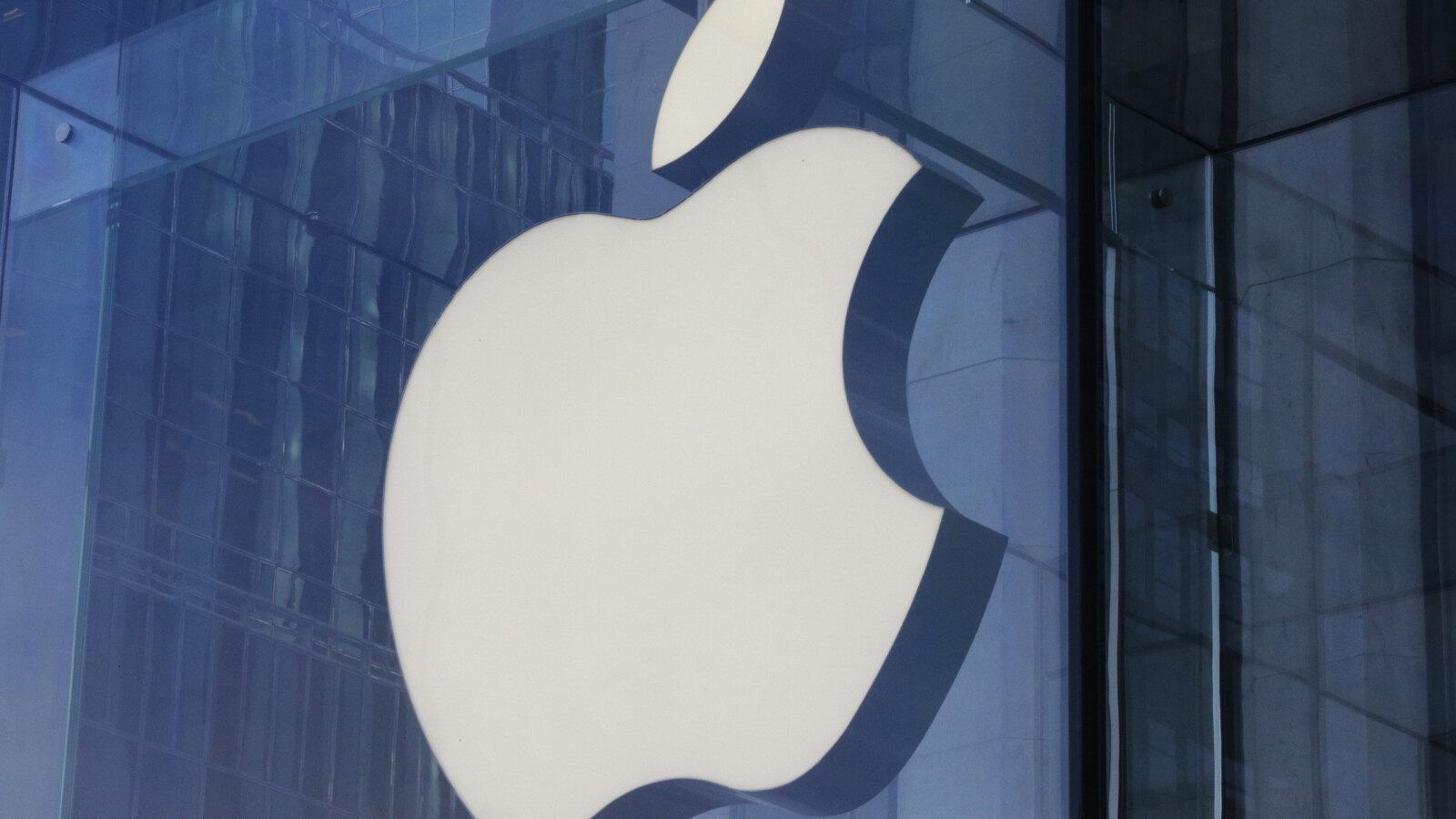 Apple Spyware Warnings: Why You Must Not Ignore Them