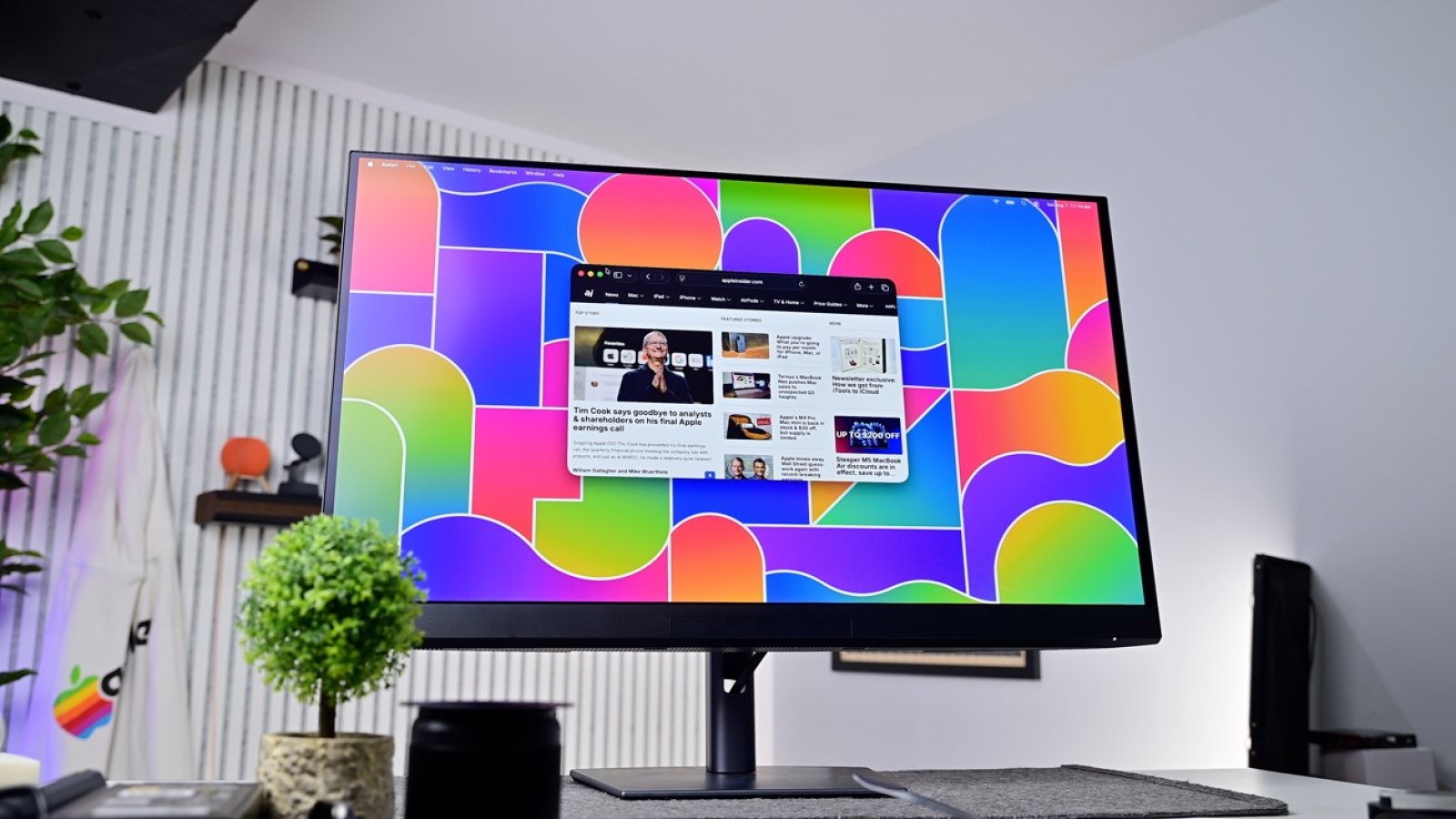 Dell UltraSharp 32 4K QD-OLED: A Studio Display Alternative