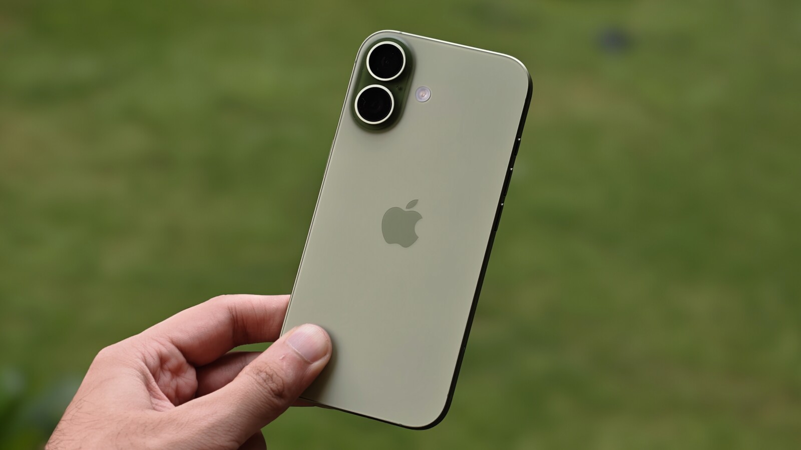 iPhone 17 Still a Smart Buy in 2026 at Around £630