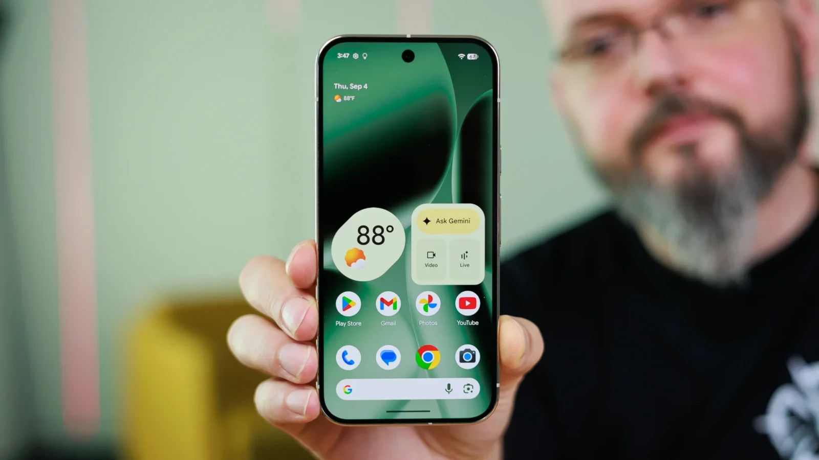 Pixel 11: Google's Software Shines but Hardware Falls Short