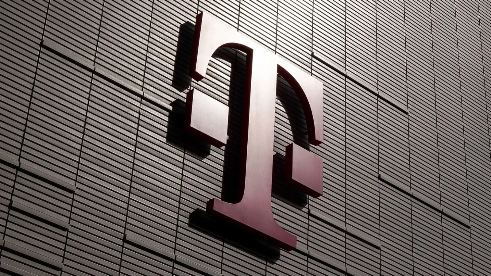 T-Mobile Severed a Cable to Stop Salt Typhoon Hackers