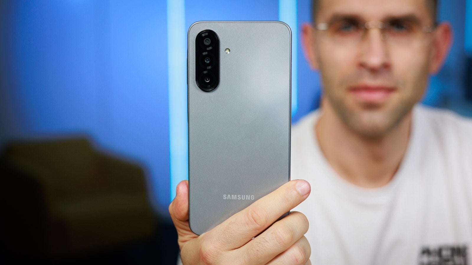 Samsung US Smartphone Growth Driven by Budget Galaxy in Q2 2026