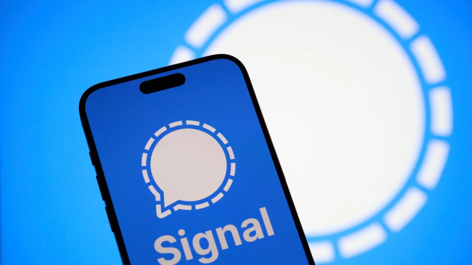 Signal Now Lets You Link More Devices to One Account - Signal link devices