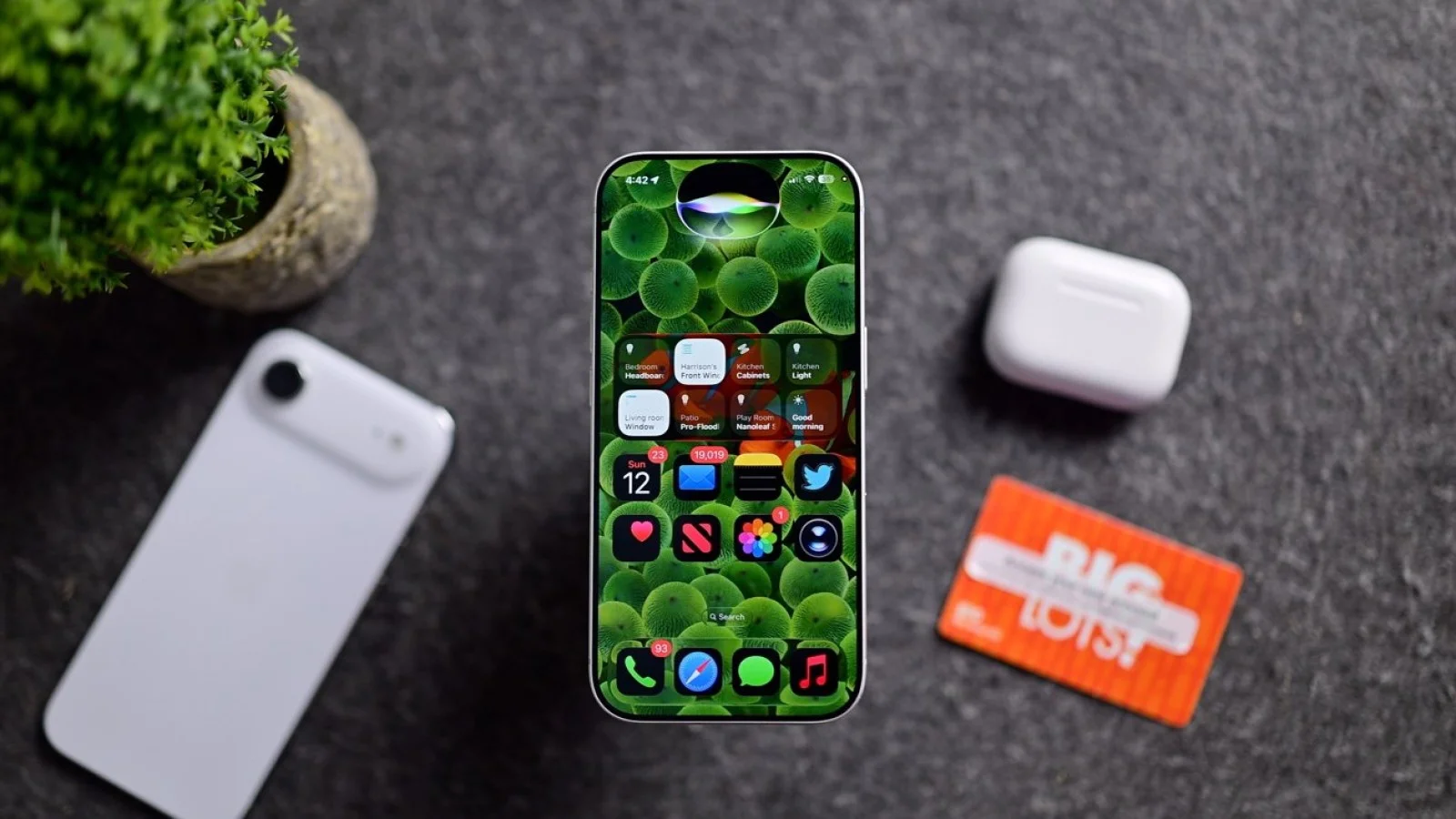 Siri AI to Use Publisher News in iOS 27 to Cut Errors - Siri AI news