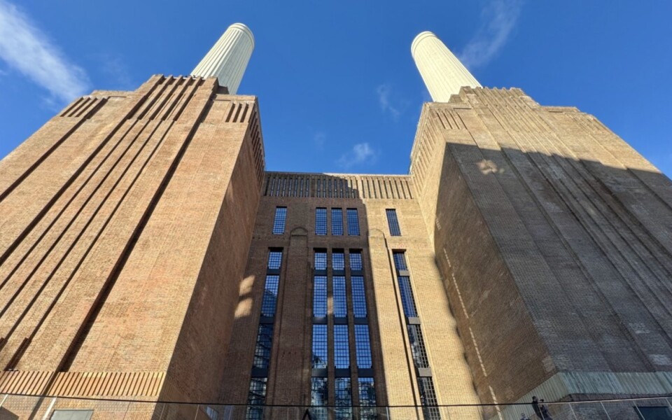 Apple Battersea Store Signals Future for Mall Locations