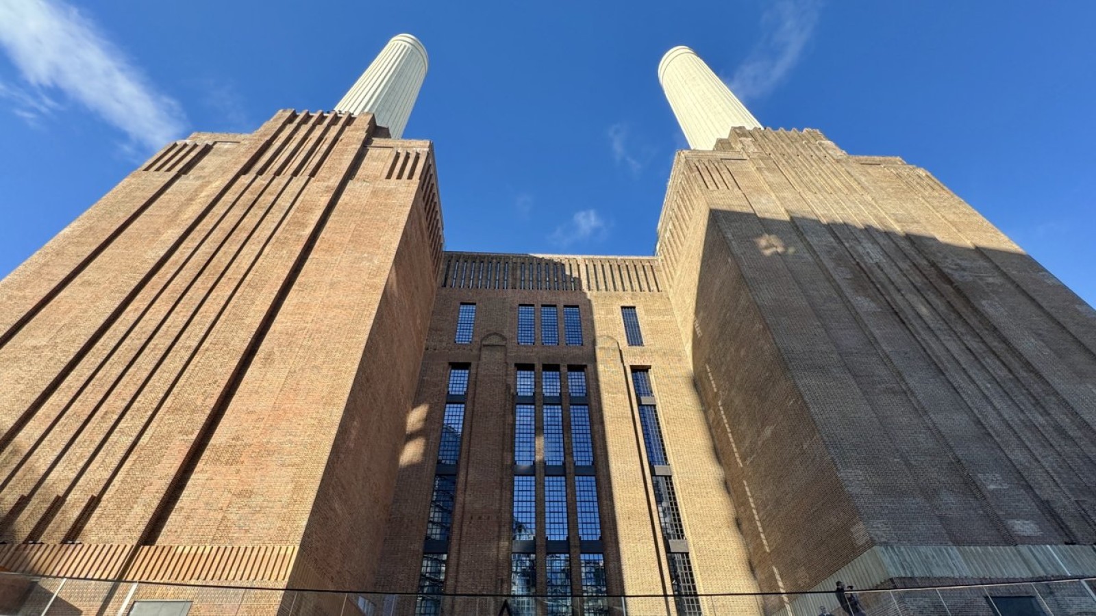 Apple Battersea Store Signals Future for Mall Locations