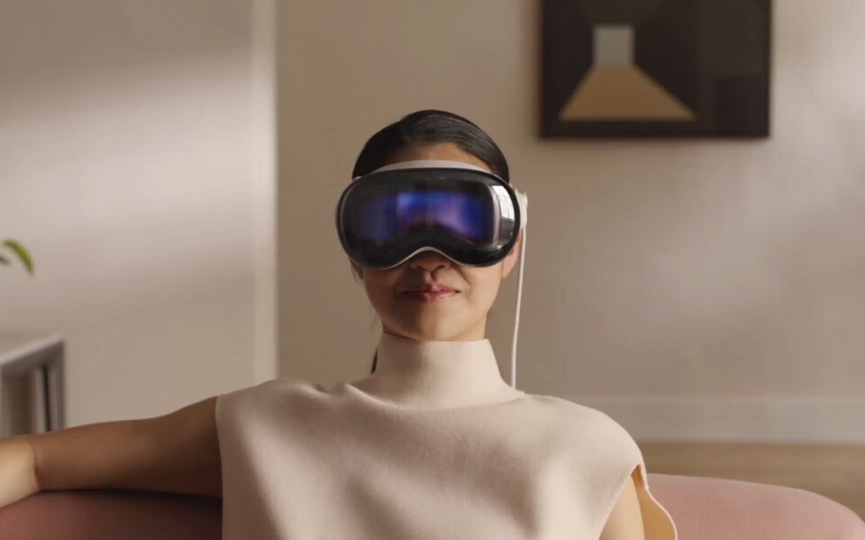 Apple Vision Pro Sales Slump as Internal Doubts Grow