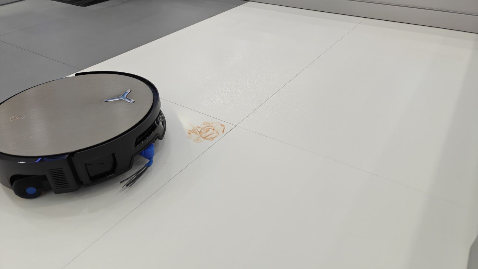 Ecovacs Deebot X12S OmniCyclone Tackles Dust Mites and Allergens