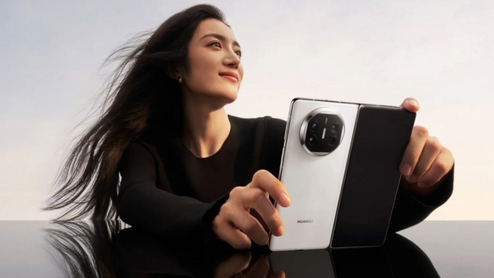 Huawei Satellite Feature Saves User in Nepal Disaster - Huawei satellite connectivity