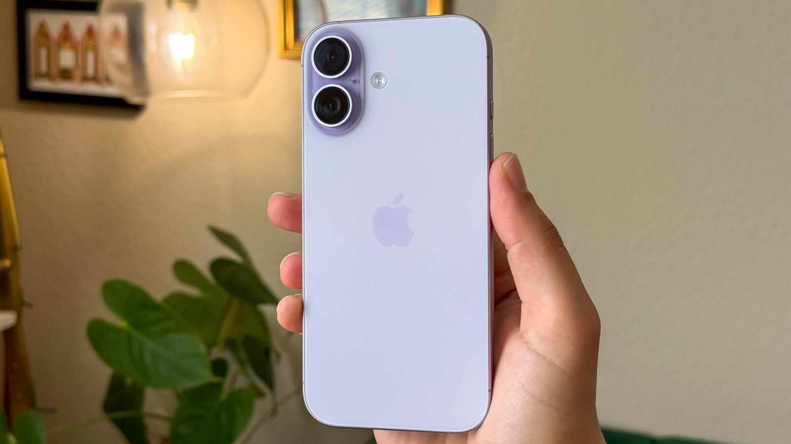 iPhone 18 Delay: Why Apple Held Back Its Standard Model