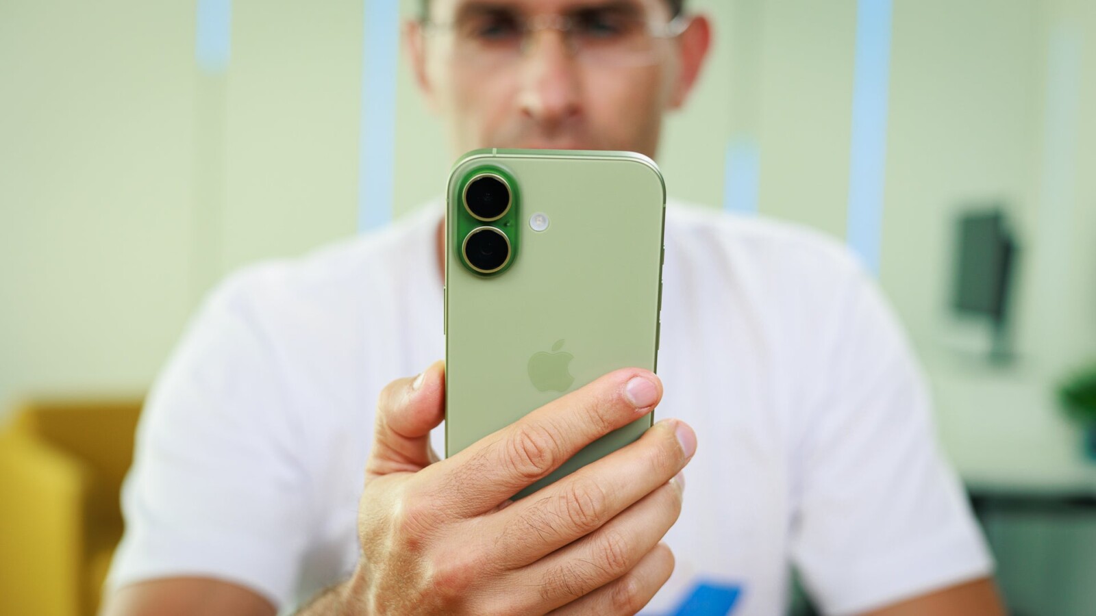 iPhone 18 May Merge With iPhone Air 2 in Major Redesign - iPhone 18 redesign