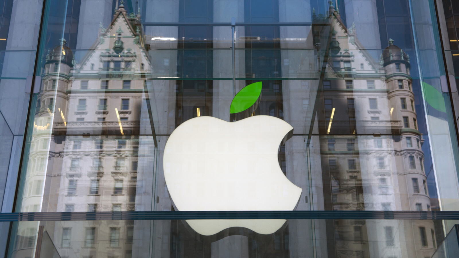 iPhone 20 Pro: Apple's All-Glass Redesign Rumours