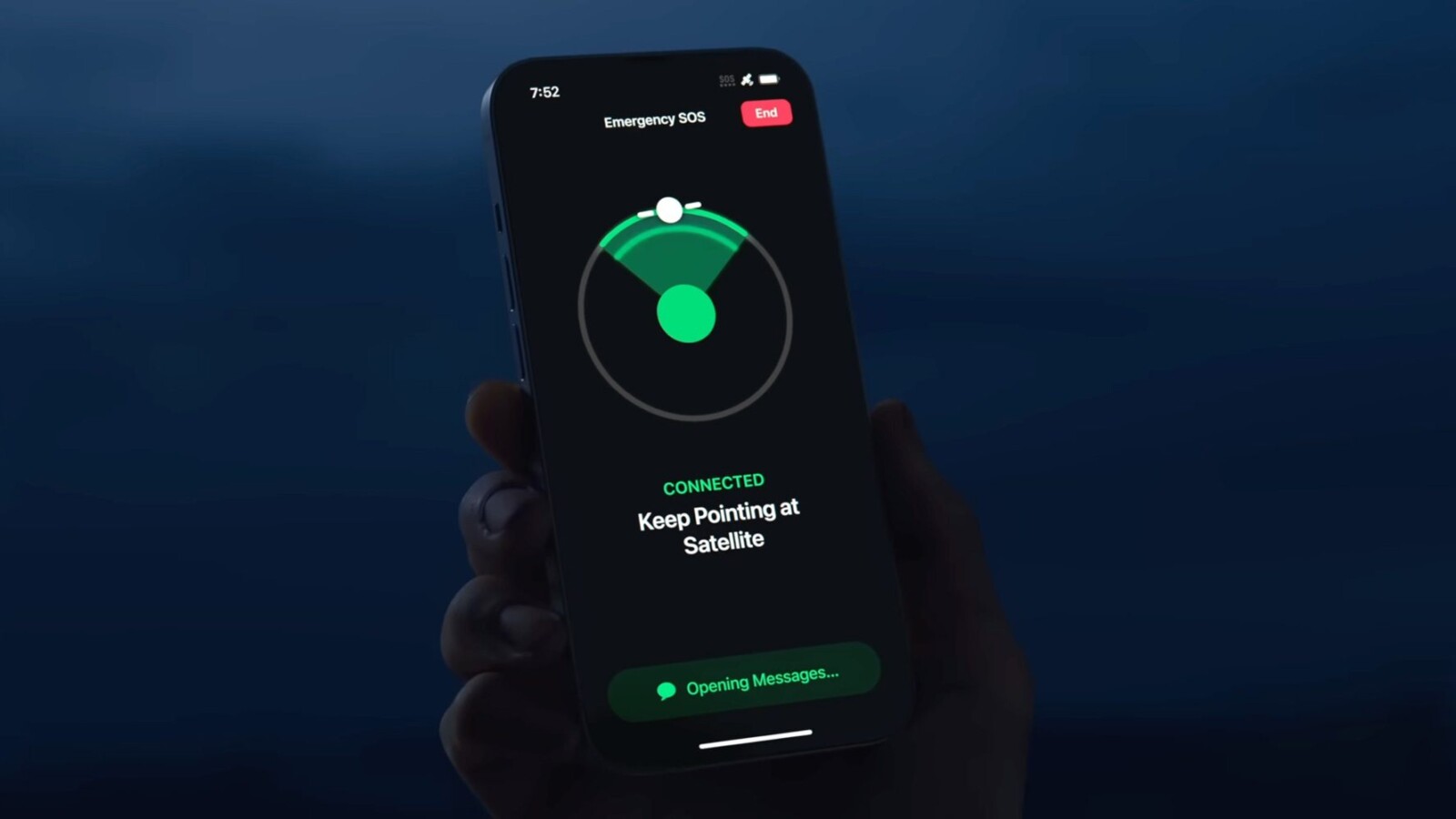 Apple Extends Free iPhone Satellite Access for a Year