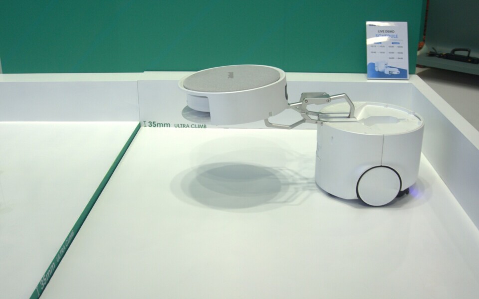 iRobot Roomba Duo: Floor-Washing Robot Deploys Mini Vacuum