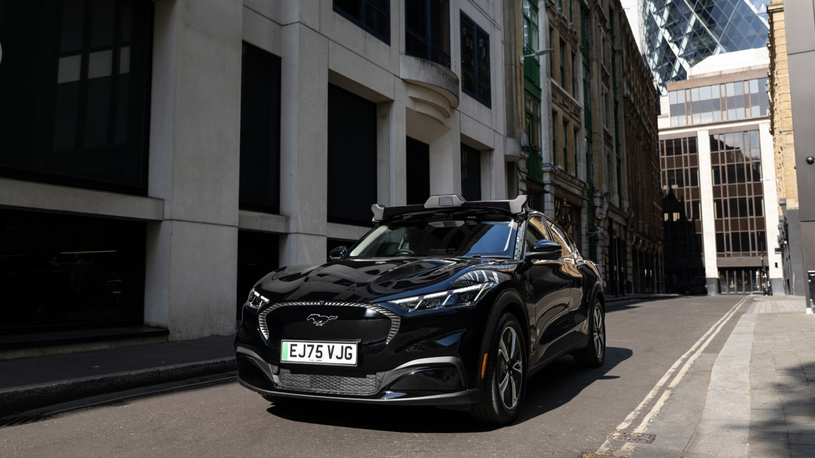 Uber and Wayve Launch London's First Robotaxi Service - London robotaxi service