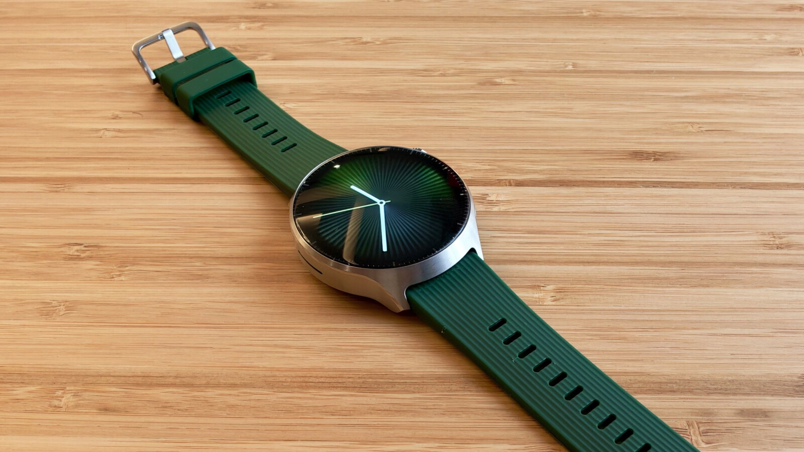 Moto Watch Ultra: Motorola's Circular Smartwatch Revealed
