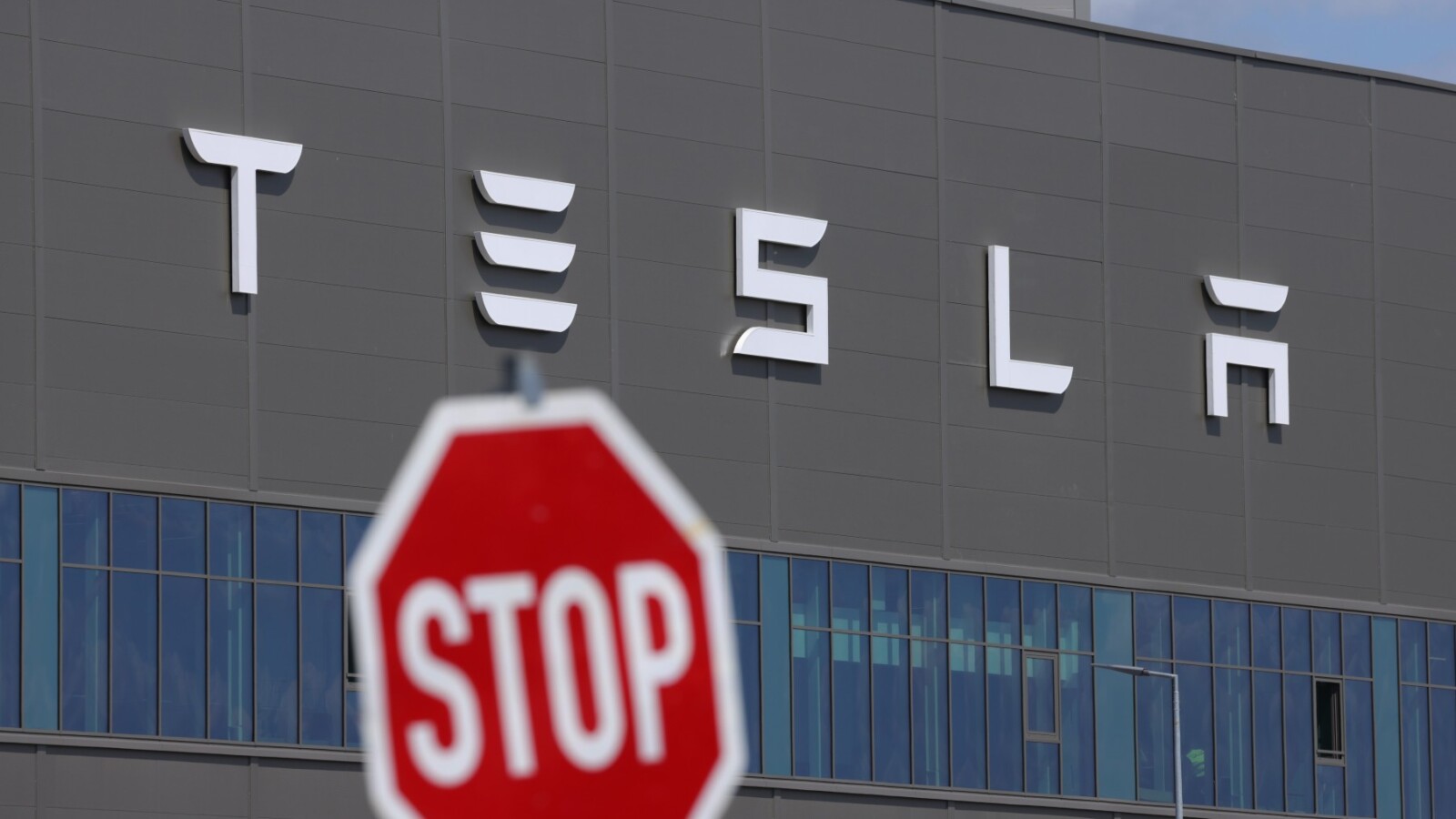 Tesla Faces Landmark California Racism Trial
