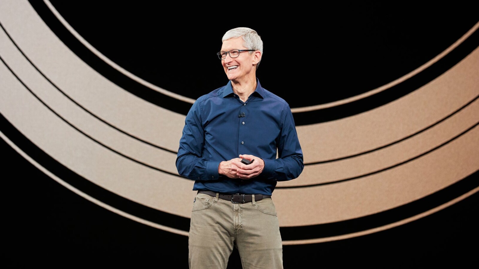 Tim Cook Lands £35m Package as Apple Executive Chairman - Tim Cook Apple