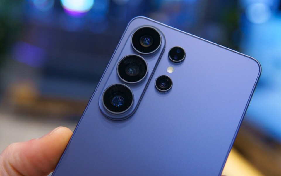 Galaxy S26 Ultra: Samsung Tests AI Fix for Lens Flare