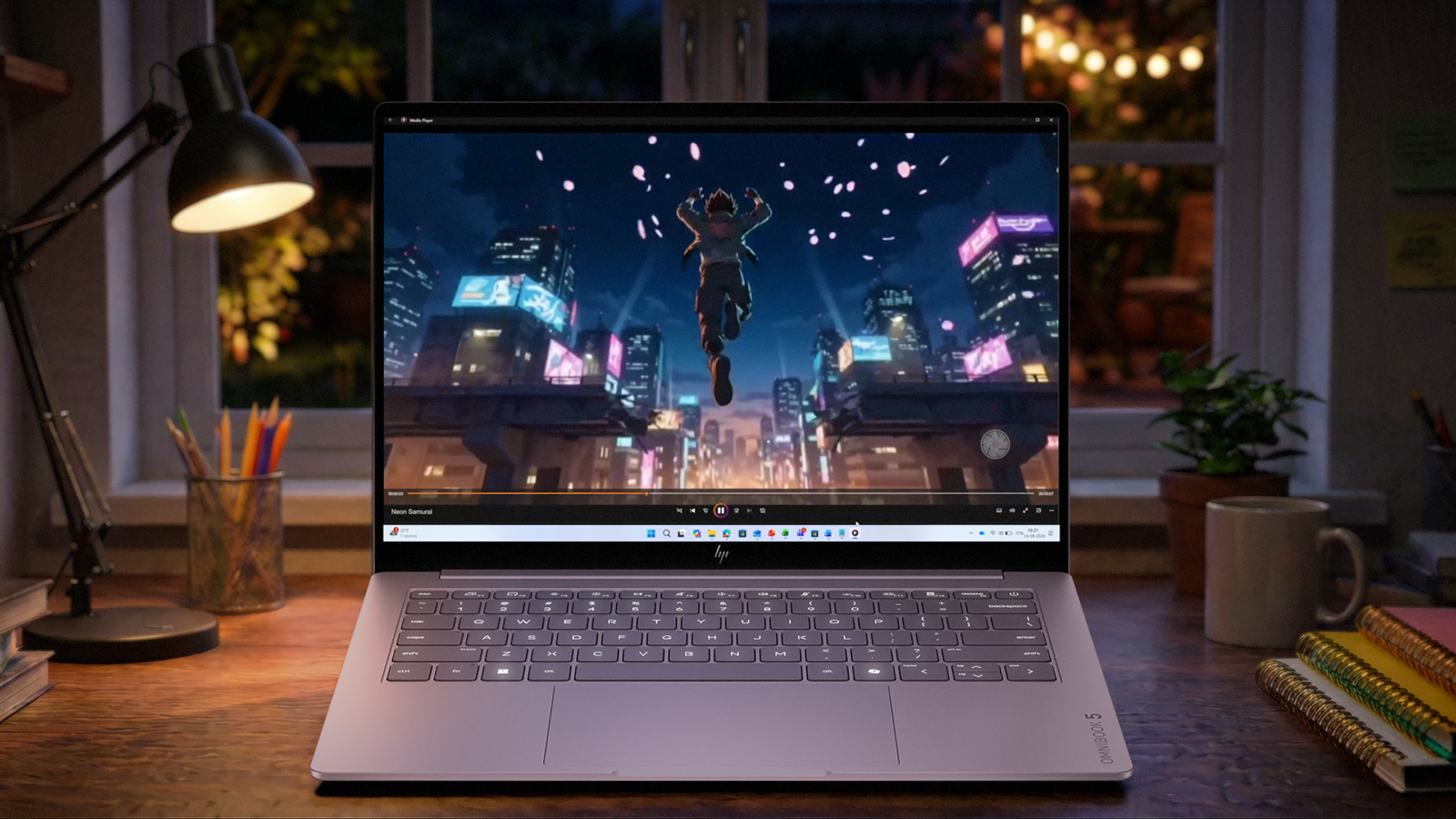 HP OmniBook 5 Takes On Apple's MacBook Neo at £550
