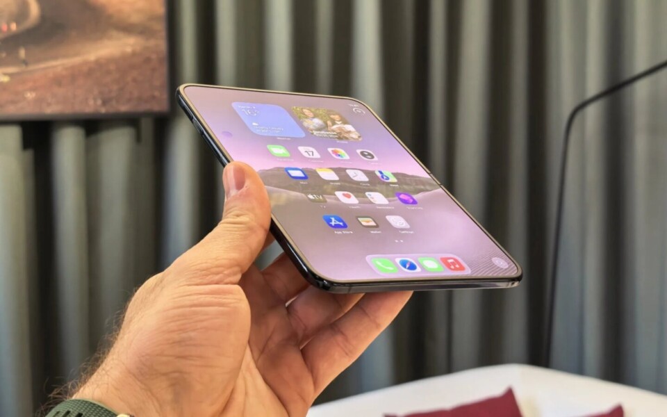 iPhone Duo: Apple Shares First Official Camera Samples