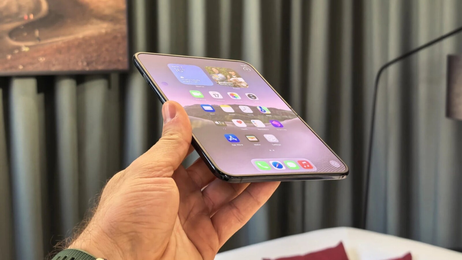 iPhone Duo: Apple Shares First Official Camera Samples