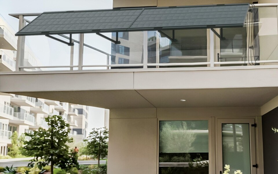 California Legalises Plug-In Balcony Solar Panels