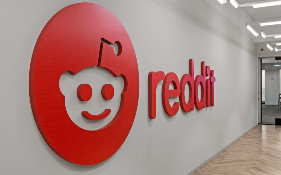 Reddit Restricts RSS and Open Web Access to Block AI Bots